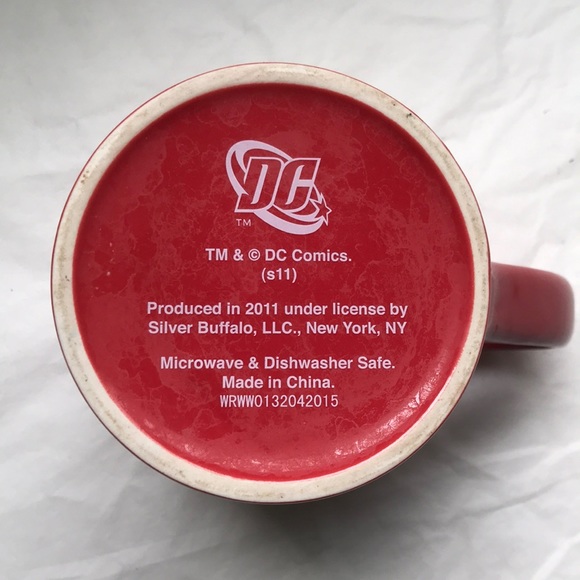 Wonder Woman ceramic coffee/tea mug - Picture 4 of 7